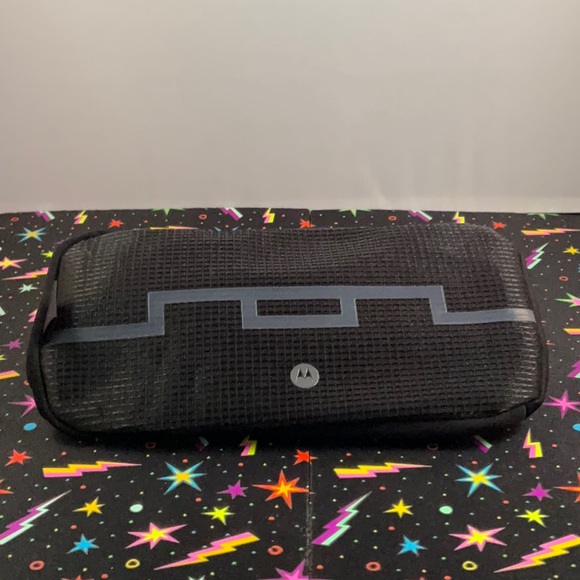 Sol Republic Deck Bluetooth Wireless Speaker -Gunmetal Color - Picture 6 of 8